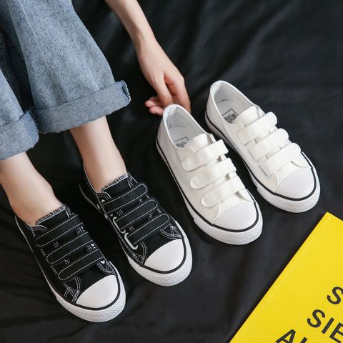 Women's Streetwear Solid Color Round Toe Canvas Shoes
