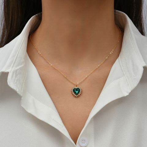 Fashion Emerald Peach Heart Necklace Wholesale Jewelry