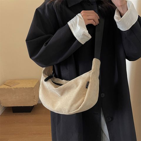 Women's Flannel Solid Color Classic Style Sewing Thread Dumpling Shape Zipper Shoulder Bag