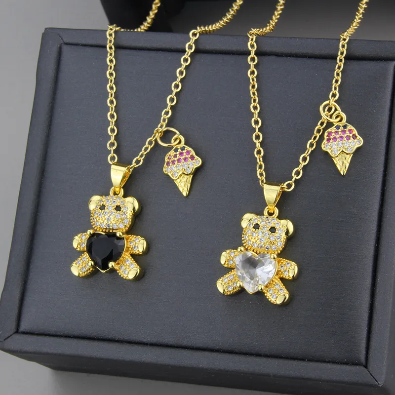 The Teddy Bear Pendant | carats-and-stones