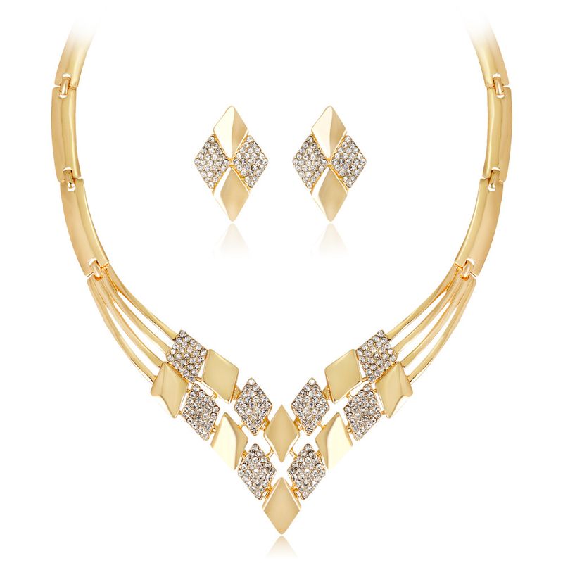 Occident And The United States Alloy Rhinestone Necklace (ca047-a)  Nhdr1116