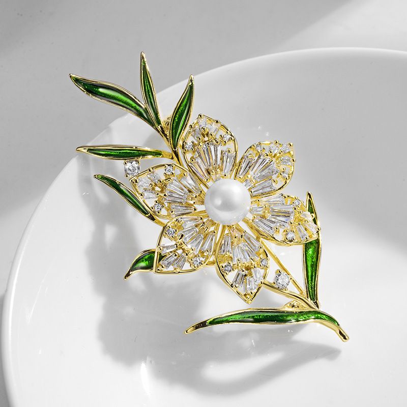 Koreanische Version Von High-end-eingelegten Zirkon Tropf Öl Zweige Und Blätter Blumen Brosche Damenmode Perle Corsage Anzug Pin 850413