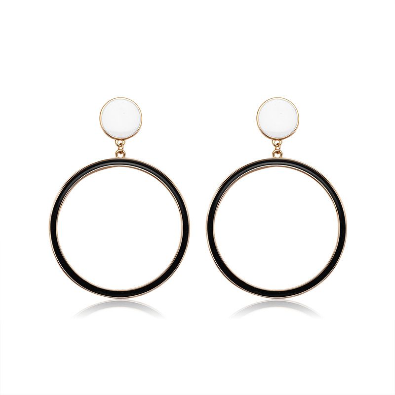 Croix-frontière Approvisionnement Direct Simple Artistique Rond Boucles D'oreilles Noir Et Blanc Couleur Correspondant De Mode Boucles D'oreilles Japonais Et Coréen Froid Style Accessoires De Niche