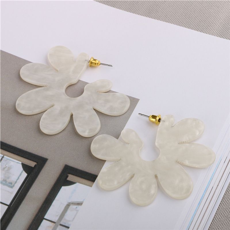 Plastic Simple Flowers Earring  (white) Nhqs0267-white