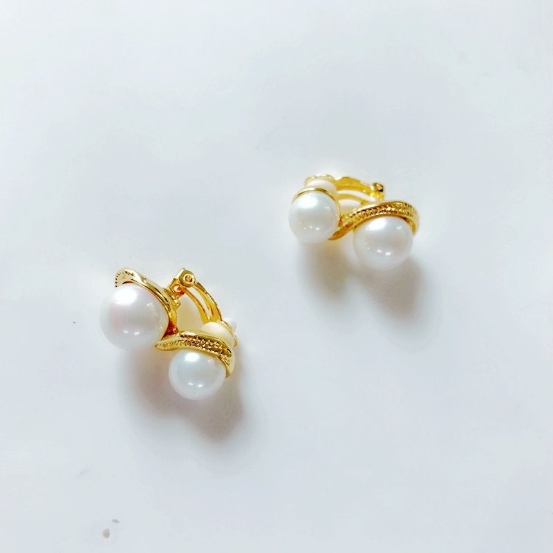 Hersteller Liefern Perlen Ohr Clips Weiße Doppelte Perlen Ohr Clips Ohrringe Unregelmäßige Form Ohr Clips Japanische Und Koreanische Ohr Clips