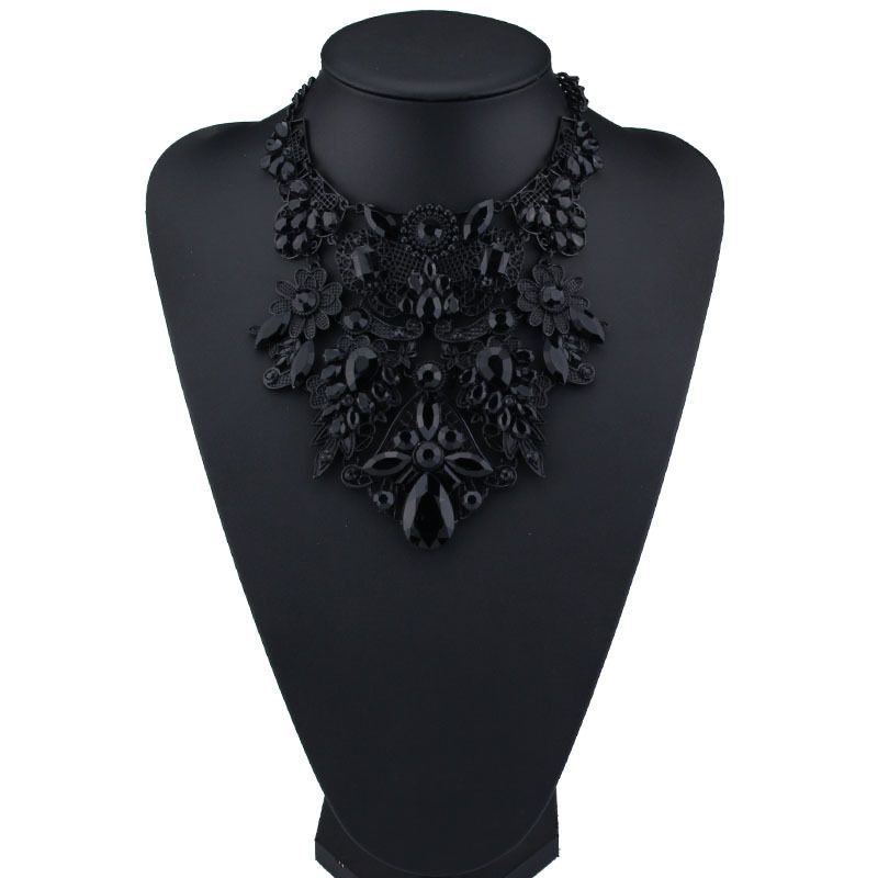 Occident And The United States Alloy Rhinestone Necklace (alloy) Nhjq7286