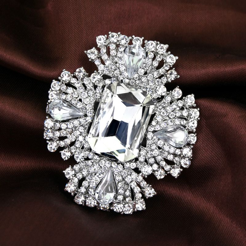 Vente Chaude De Luxe Élégant Exquis Cristal Saphir Bleu Plein De Diamants Broche De Fourrure Accessoires Corsage Col Fleur Broches
