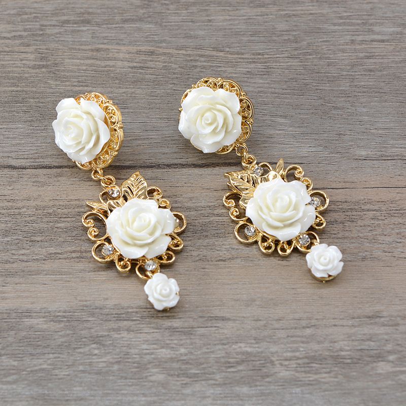 Alloy Fashion Flowers Earring  (white) Nhnt0562-white