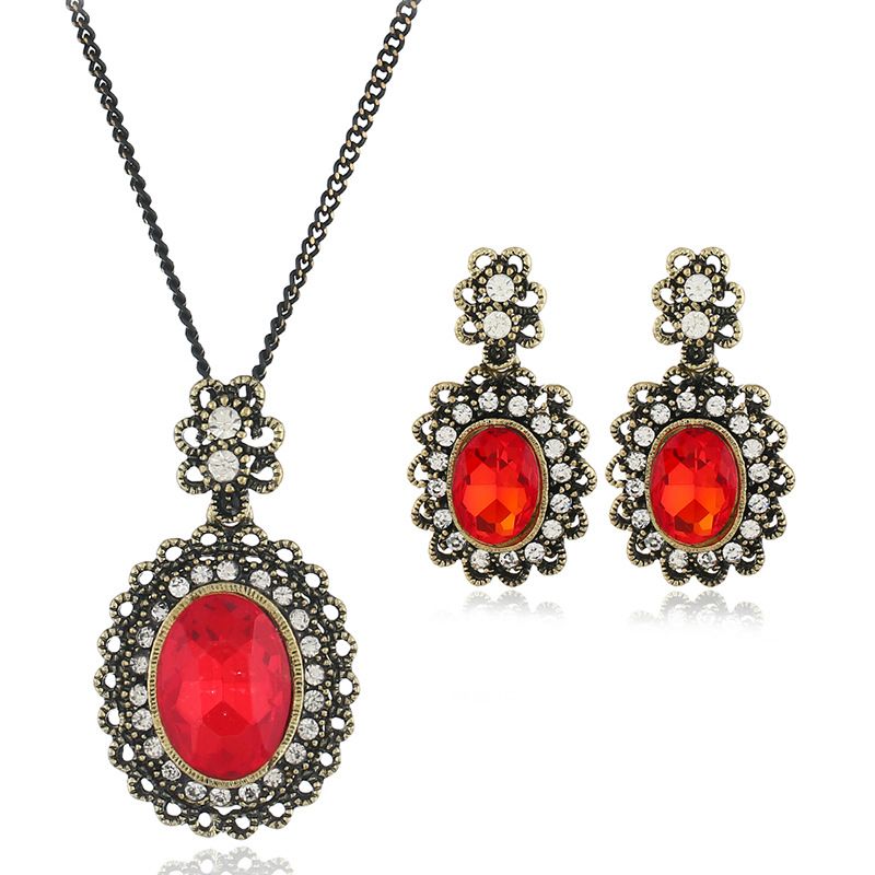 Européenne Et Américaine De La Mode Exagérée Bijoux En Cristal Vintage Set Collier Et Boucles D'oreilles Suite  Boutique Ornement En Gros