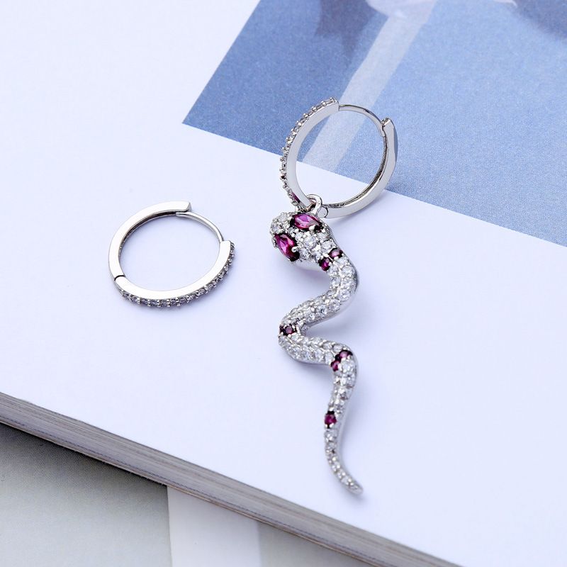 Dekorative Schmuck Kreative Ohrringe Weibliche Asymmetrische Niedliche Diamant Schlange Japanische Und Koreanische Stil Trend Ohrringe Me00117