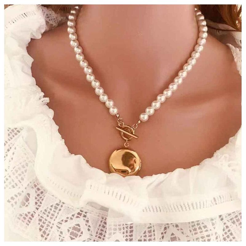 New Simple Retro Necklace Female Plated Gold Imitation Pearl Necklace Jewelry