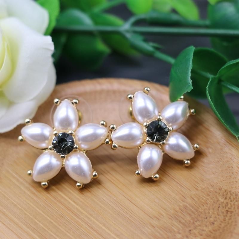 Hersteller Liefern Japanische Und Koreanische Süße Blumen Förmige Perlen Diamanten Silberne Nadel Ohrringe Ohr Clips All-match Kleine Blumen Ohrringe