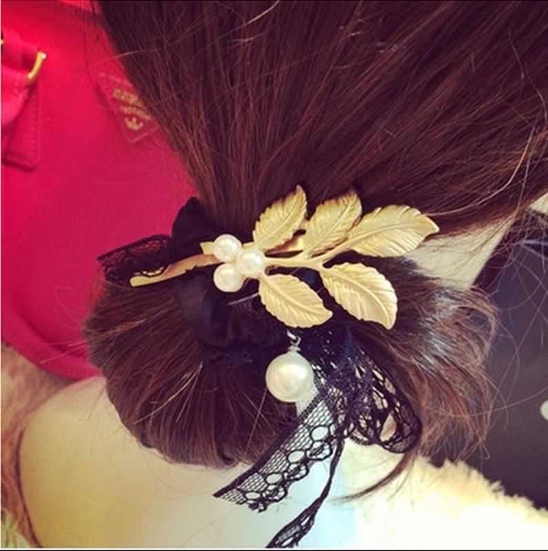 Korean Baroque Golden Tree Leaf Pearl Hair Clip