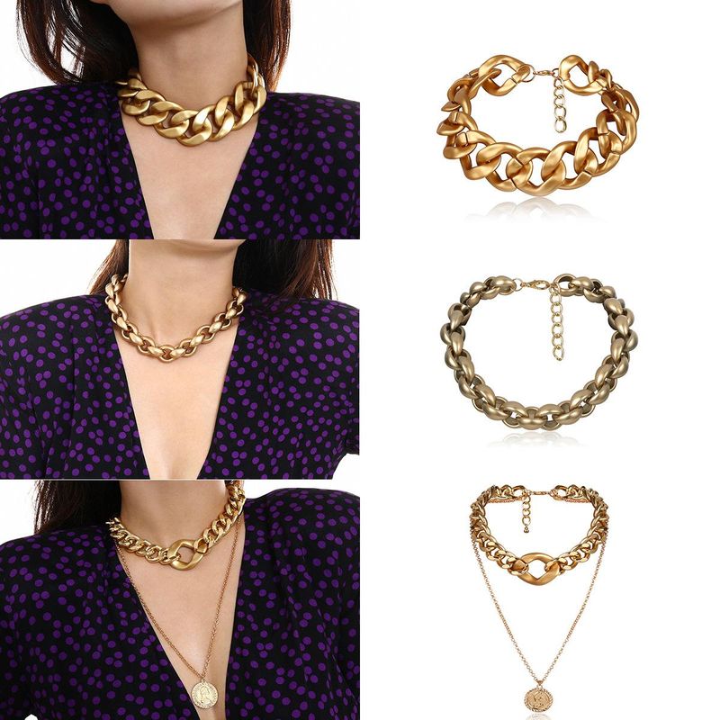 Portrait Mix And Match Item Female Exaggerated Thick Chain Geometric Simple Necklace