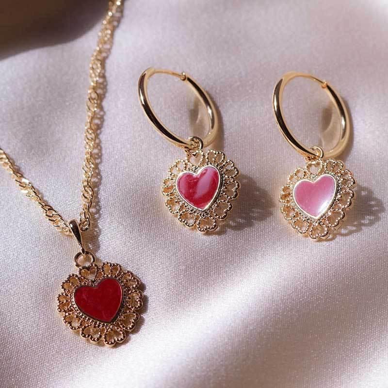 New Exaggerated Gold-plated Love Earrings Still Punk Wind Earrings Women Wholesales Fashion