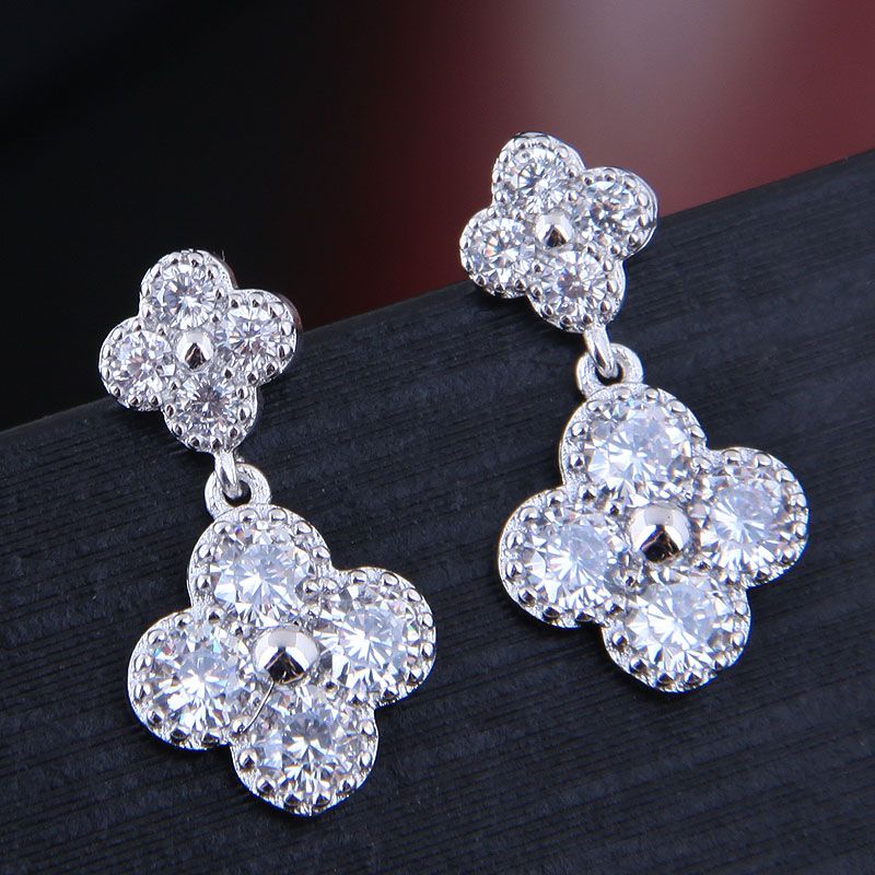 10713 Exquisite Korean Fashion Sweet Ol Bright Clover Temperament Personality Earrings