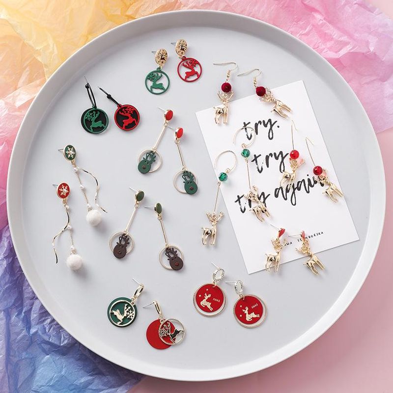 Koreanische Version Von Kleinen Und Niedlichen Modischen Weihnachts Ohrringen Weihnachts Geschenk Süße Persönlichkeit Hirsch Schneeflocke Haar Ball Ohrringe Frauen