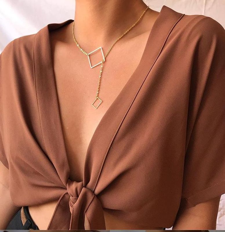 Nueva Cadena De Clavícula Creativa Retro Simple Cuadrado Geométrico Colgante Collar Temperamento Suéter Cadena Mujeres