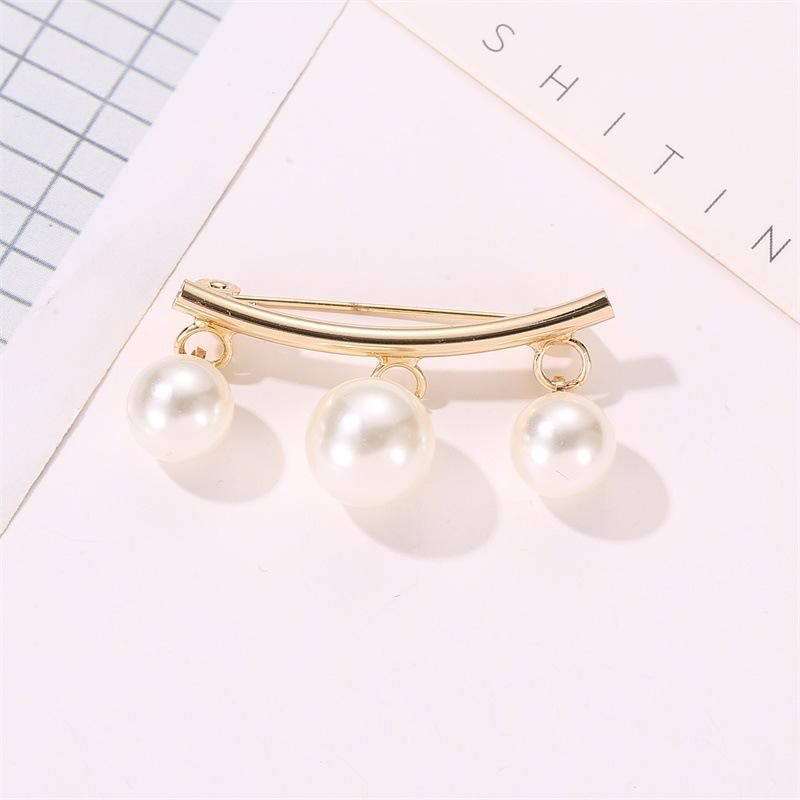 Curved Pearl Brooch Wild Practical Collar Pin Cardigan Button Fashion Accessories
