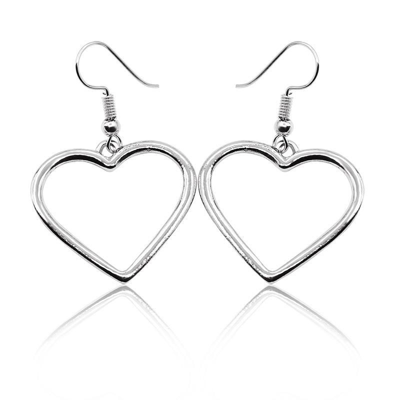 Europäische Und Amerikanische Heiß Verkaufte Hohle Pfirsich Herz Liebes Ohrringe Handgemachte Goldene Und Silberne Herzförmige Ohrringe Großhandel
