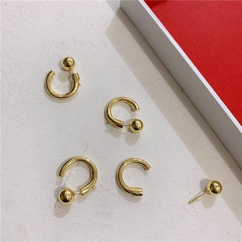Chic Wind Metall Bogen Ohrringe, Ein C-ohrring Mit Zwei Goldenen Bohnen Und Kleinen Ohrringen