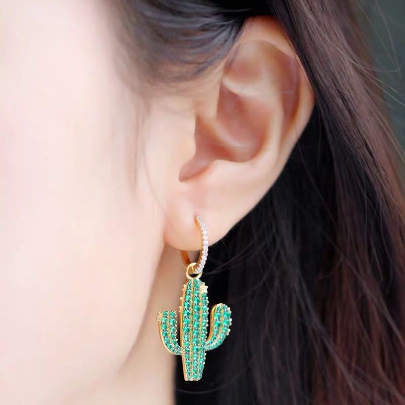 New Trend Desert Cactus Asymmetric Plant Earrings Female Micro Inlaid Zircon Plating 18k Gold Earrings Ear Ring