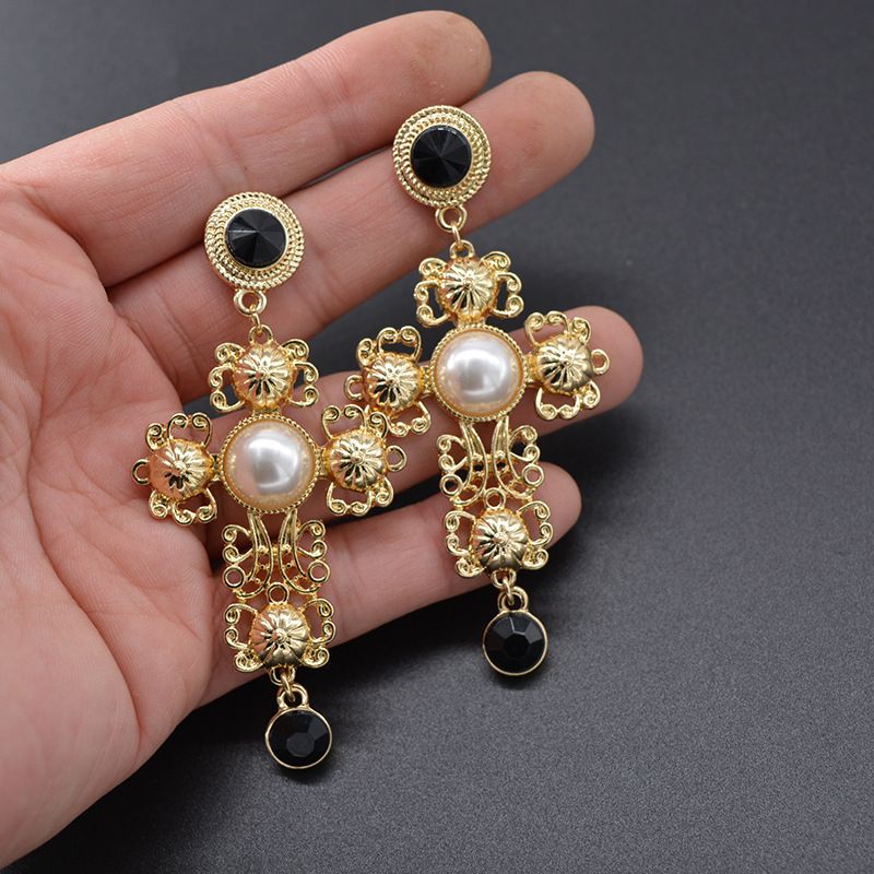 Or Baroque Cour Vintage Imitation Perle Pendentif Boucles D'oreilles Dîner Cross Style De Mode De Femmes Boucles D'oreilles
