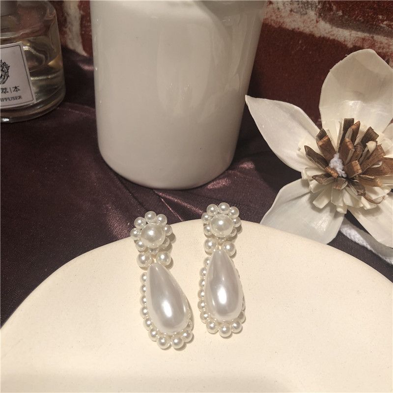 Show Style Ins Platzt Künstlich Hergestellte Wasser Tropfen Perlen Blumen Förmige Ohrringe Europäische Und Amerikanische Temperament Feen Ohrringe