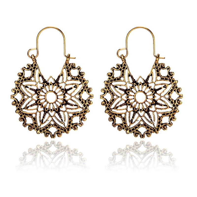 Womens Alloy  Creative Retro Cutout Round Flower Alloy Geometry Earrings Gy190416117571