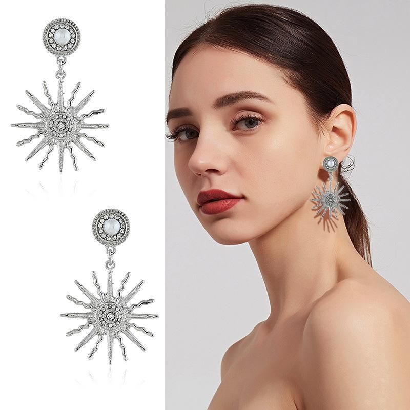 Womens Sun Rhinestone  Exaggerated Sun Flower Alloy Earrings Kq190423118948