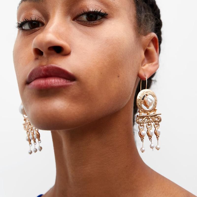 2021 Frühling Neue Böhmische Ohrringe Weibliche Retro-palast Stil Legierung Nachahmung Perlen Ohrringe Ear Rings