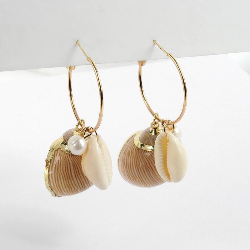 2019 Europäische Und Amerikanische Sommer Neue Muschel Ohrringe Weibliche Kreative Persönlichkeit Vergoldete Rand Perle Conch Ohrringe Ohrringe