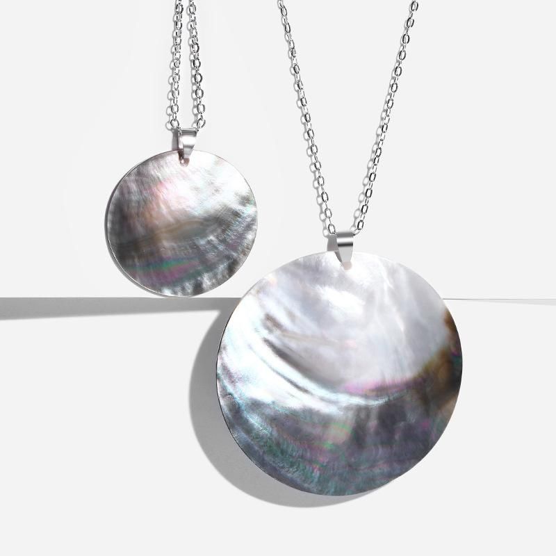 2021 Été Nouveau Accessoires Coloré Shell Pendentif Océan Style Collier De Cuivre Placage Vrai Or Blanc Collier Femelle Nkp13