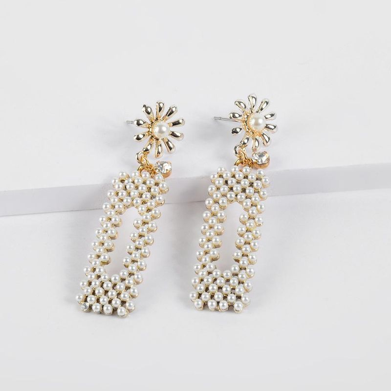 Womens Geometric Hollow Belt Drill Beads Earrings Nhll120582