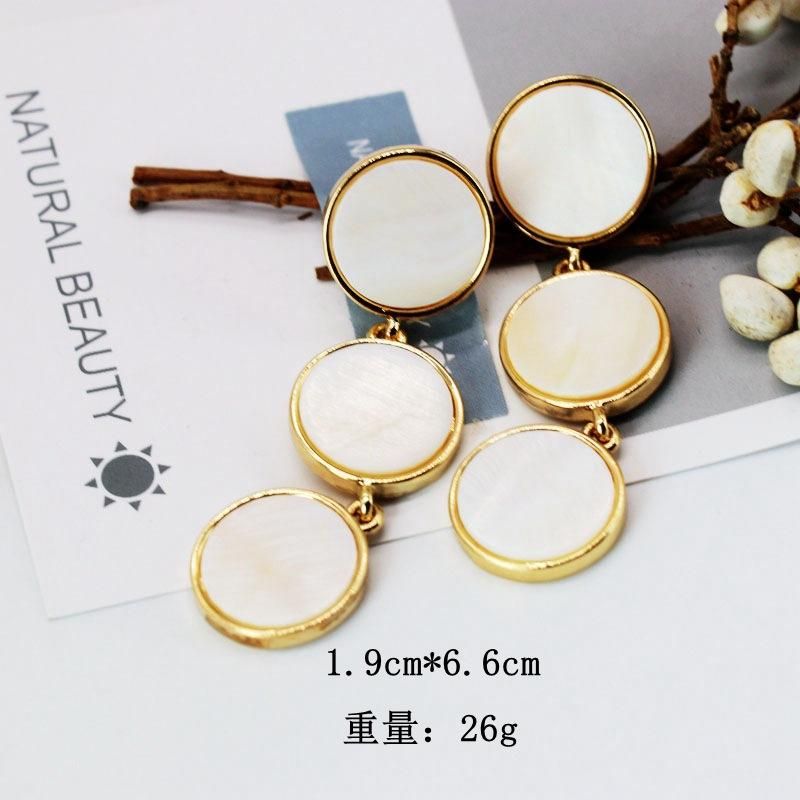 Womens Natural White Round Shell Earrings Nhom126673