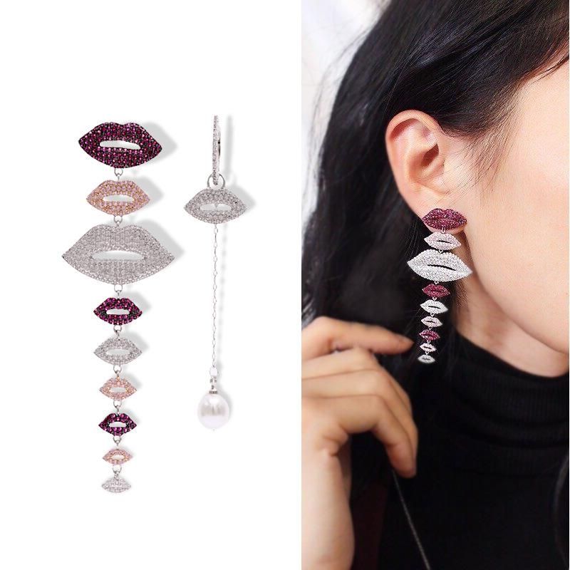 Womens Fashion Asymmetrical Micro-inlay Rhinestone Lips Earrings Nhdo129005