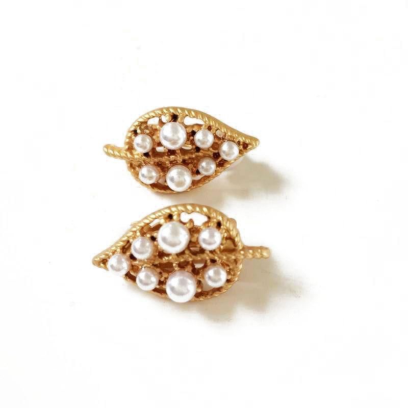 Delicate Beads Vintage Leaf Ear Clip Nhom129425