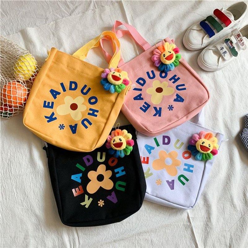 Fabrik Großhandel Japanische College-stil Kleine Frische Mädchen Studenten Segeltuch Tasche Niedlichen Kontrast Farbe Kleine Blumen Umhängetasche Frauen