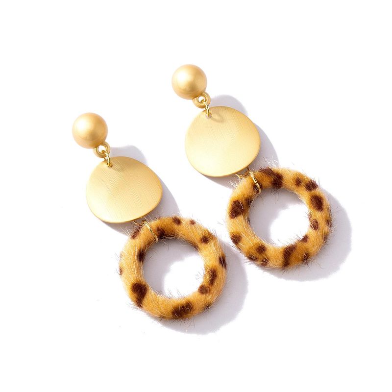 Imprimé Léopard En Peluche Conception Sens Boucles D'oreilles Niche Boucles D'oreilles Boucles D'oreilles Femelle Automne Hiver Rétro Tempérament Coréen Simple Personnalisé Tous Les-match