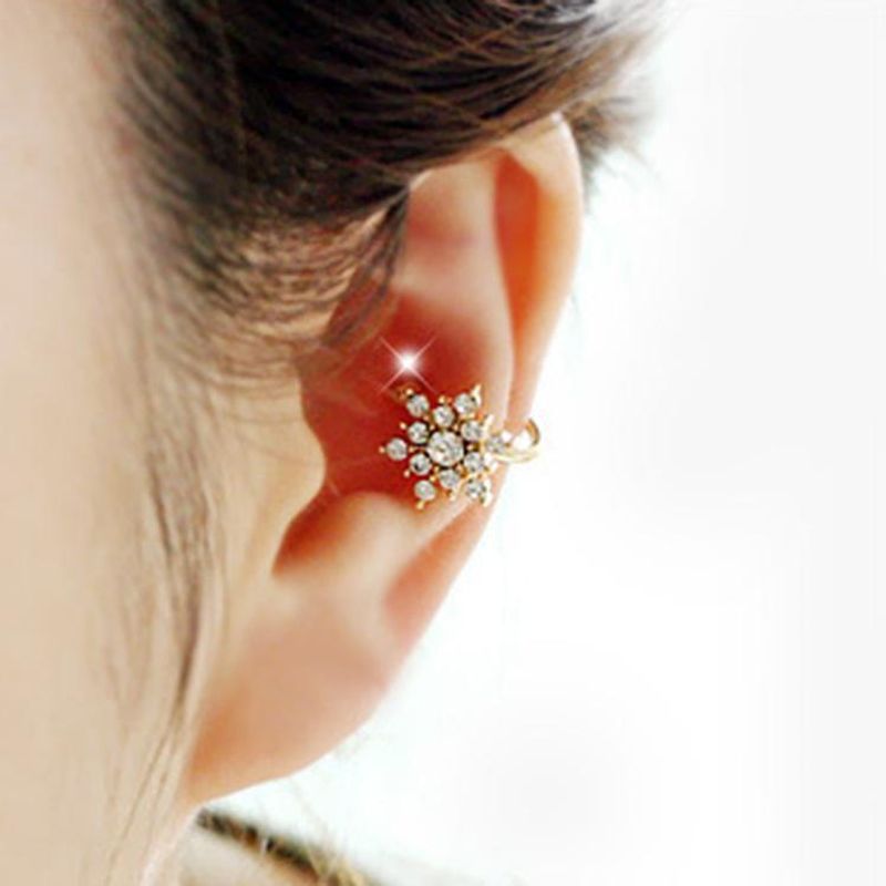 Koreanische Mode Exquisite Schneeflocke Strass Ohrringe Clip Europäische Und Amerikanische Außenhandels Sterne Fünfzackige Stern Ohrringe Stand Ohrringe