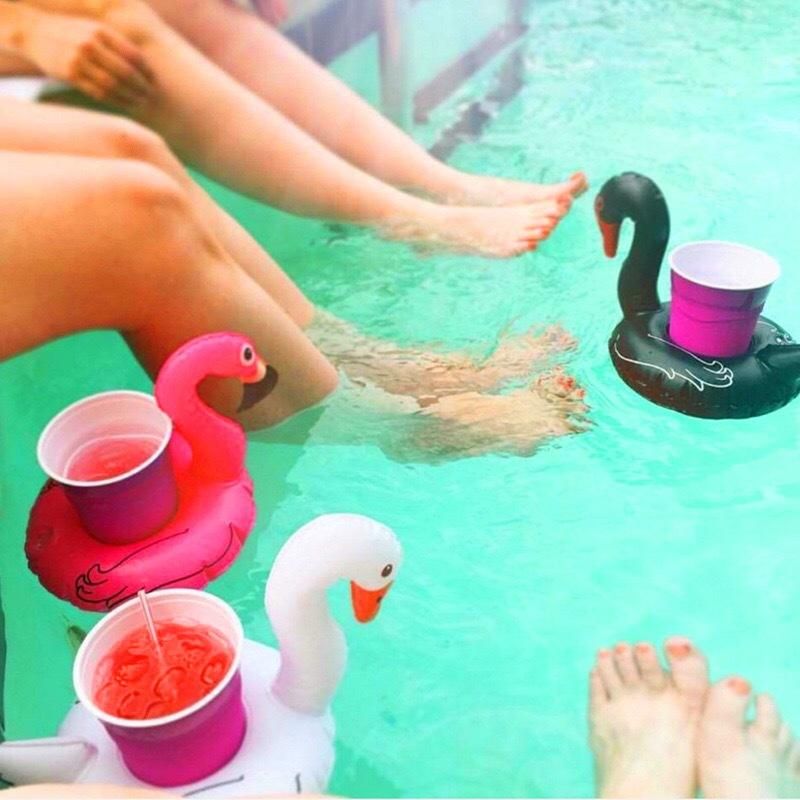 Usine En Stock Approvisionnement Flamingo Noir Et Blanc Cygne Porte-gobelet Gonflable Eau Coaster Boissons Flottant Porte-gobelet