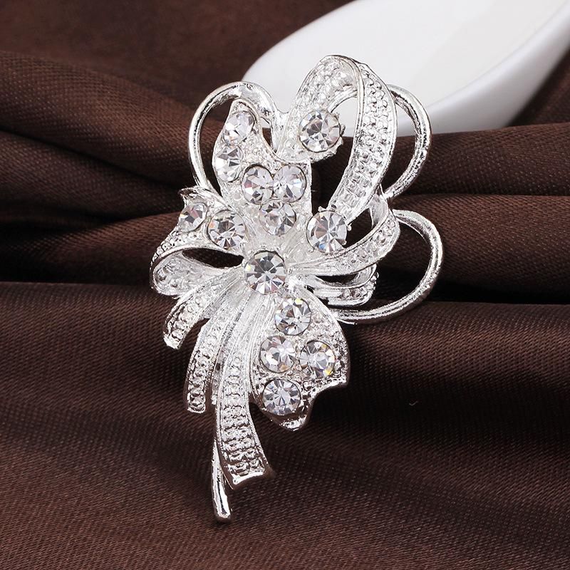 All-match-mode Seiden Schals Chnalle Koreanische Version Der Perlen Diamanten Hochzeits Brosche Hochzeit Strass Corsage Pin Weibliche Spot