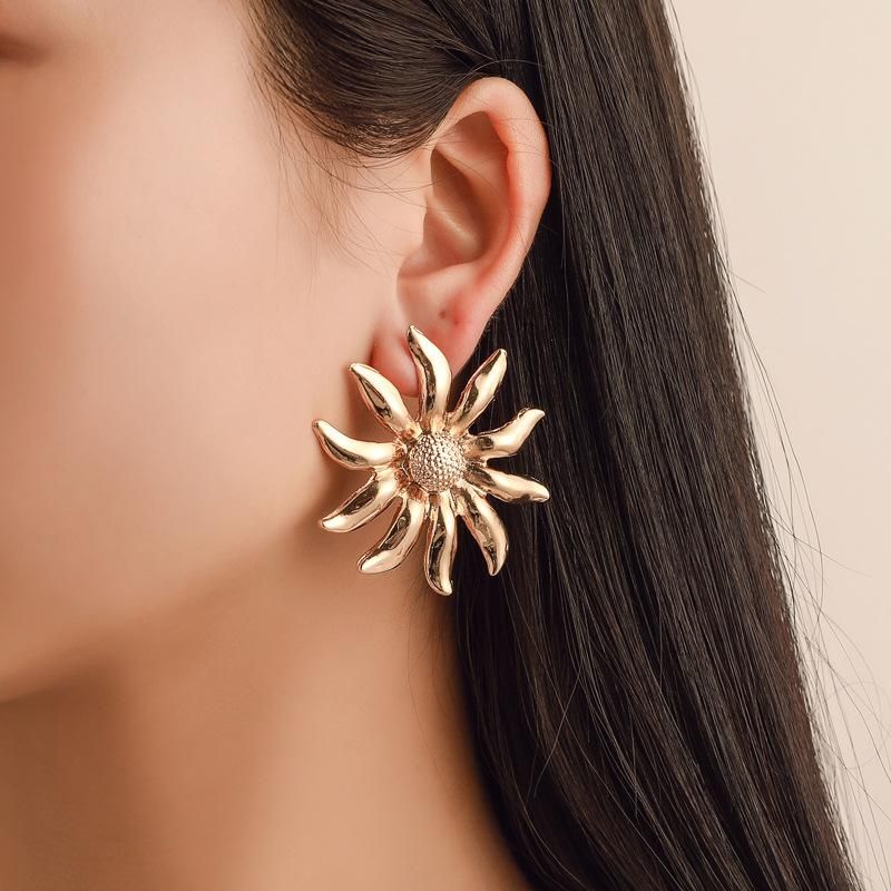 Simple And Fresh Sun Flower Alloy Stud Earrings Nhdp145153