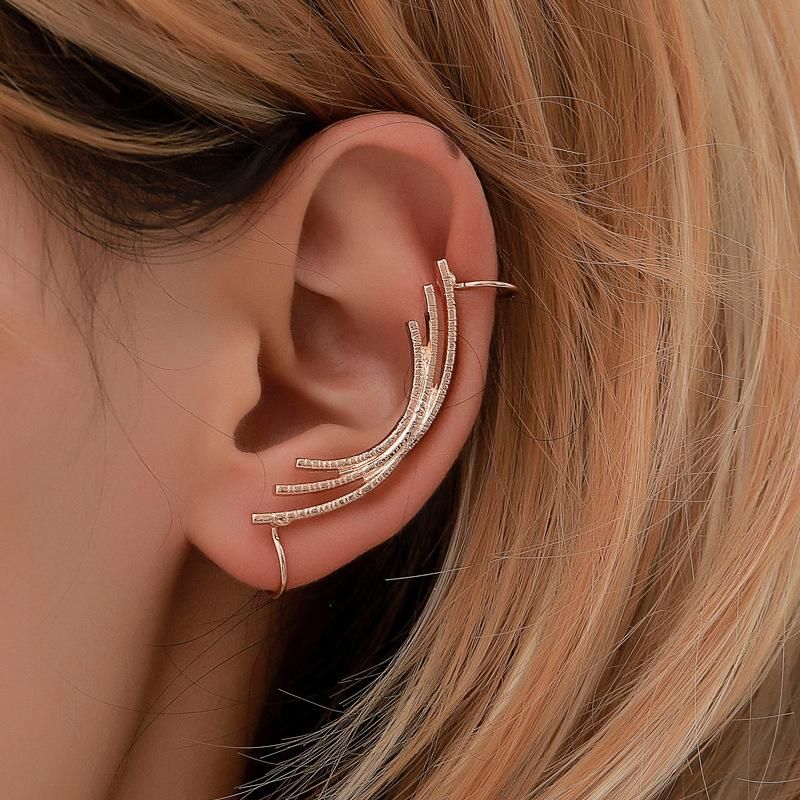 Simple Ear Cuff Metal Curved Clip Earrings Nhdp145338