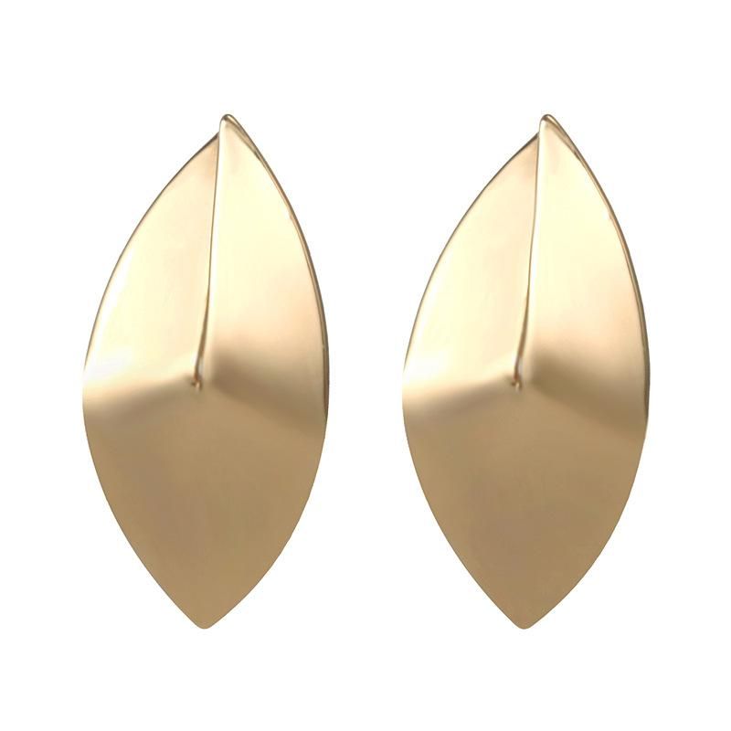 Europäische Und Amerikanische Kreative Metall Ohrringe Weibliche Retro-stil Unregelmäßige Legierung Geometrische Offene Ohrringe Persönlichkeit Einfache Trend Ige Ohrringe