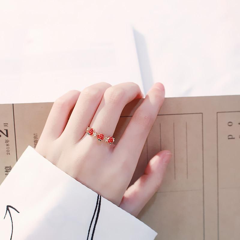 Koreanische Version Kleiner Frischer, Süßer Und Verspielter Roter Erdbeer Ring Weiblicher Einfacher Diamant-zeigefinger-gelenk Ring Student