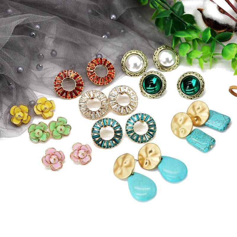 Fashion Flower Round Colored Rhinestone Earrings Nhom148014