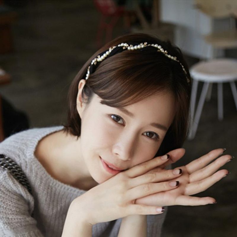 Coréenne En Gros Magasin D'alimentation Hairware Bandeau De Mode Élégant De Femmes À La Main Perle Enroulement Strass Mince-tranchant Bandeau