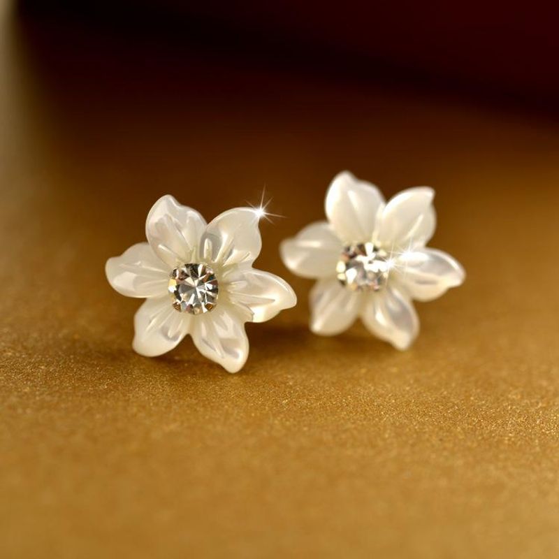 925 Sterling Silver Shell White Flower Simple Diamond Stud Earrings Nhlj152168
