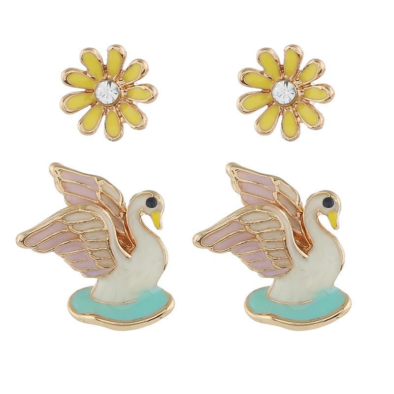 Vintage Exaggerated Flower Bird Alloy Stud Earrings Nhkq152307